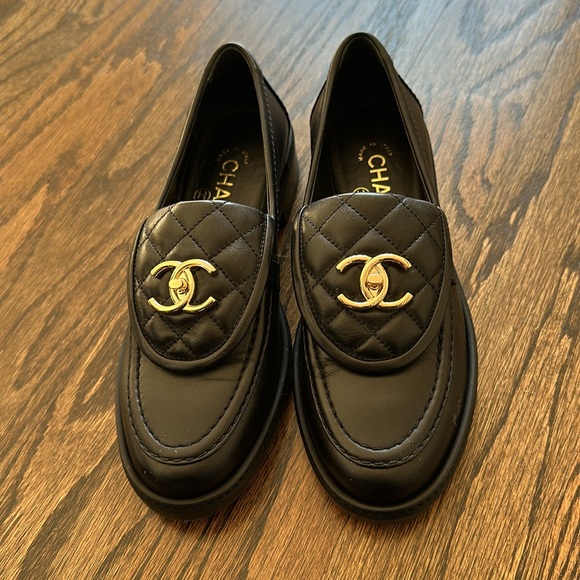 Chanel Quilted Loafers - size 6.5. NEW - worn once. Receipt photo included. - Picture 3 of 10